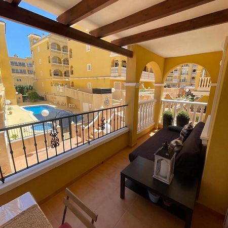 Casa Amarela Guesthouse, Algorfa Esterno foto