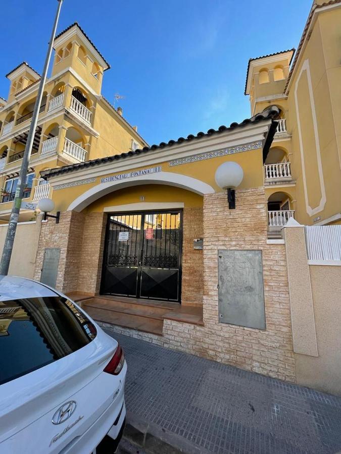 Casa Amarela Guesthouse, Algorfa Esterno foto